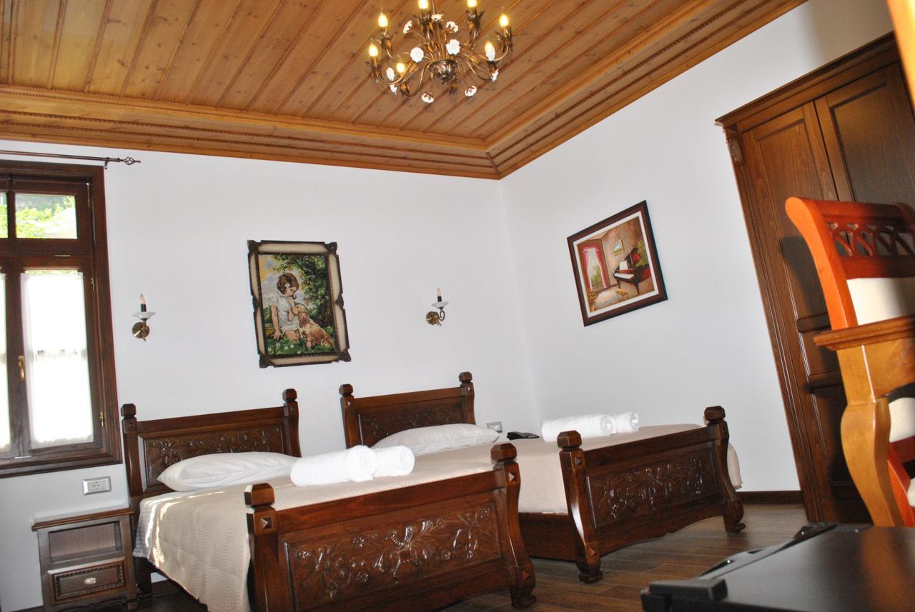 Hotel Kastro จีโรคาสเตอร์ ภายนอก รูปภาพ