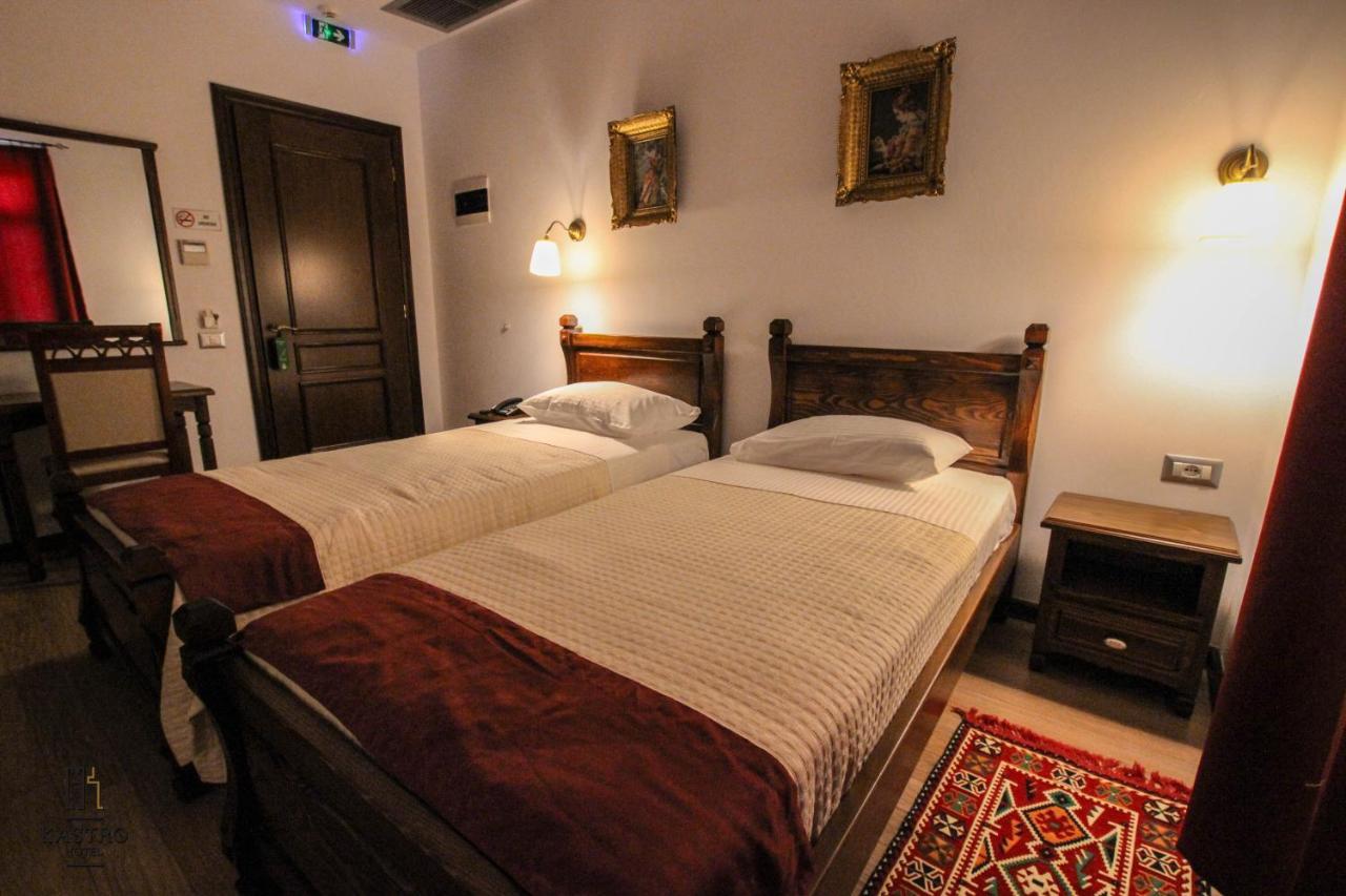 Hotel Kastro จีโรคาสเตอร์ ภายนอก รูปภาพ